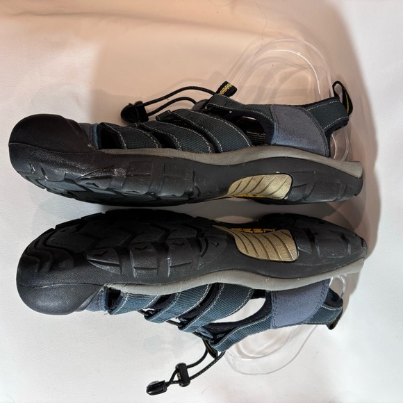 KEEN Sz 10 Newport H2 Water Resistant Comfort Outdoor Bungee Closure Shoes - Picture 5 of 11
